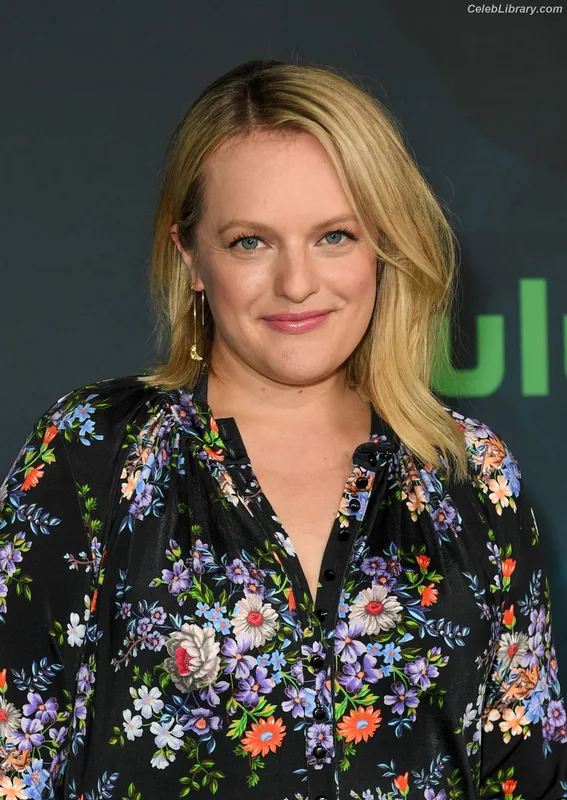Elisabeth Moss photo 1 of 187