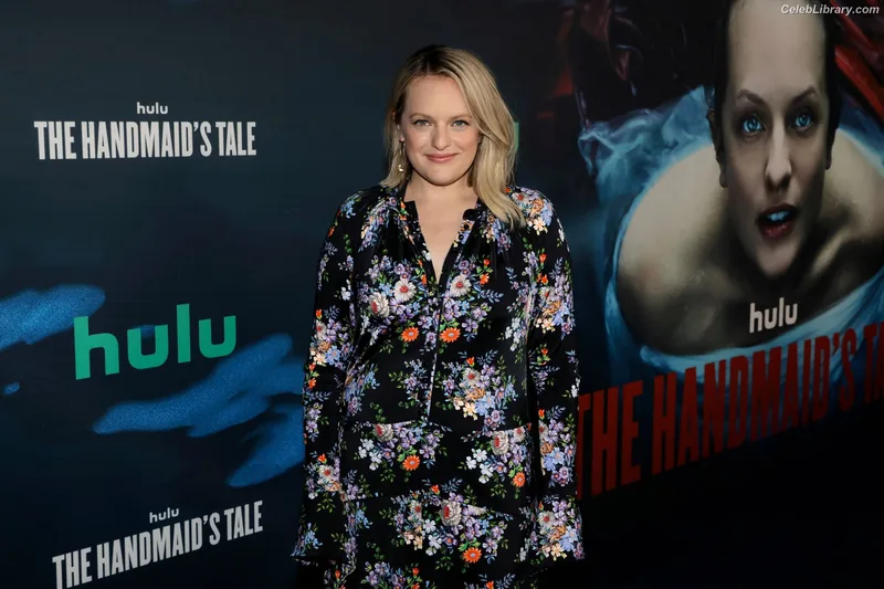Elisabeth Moss photo 5 of 187
