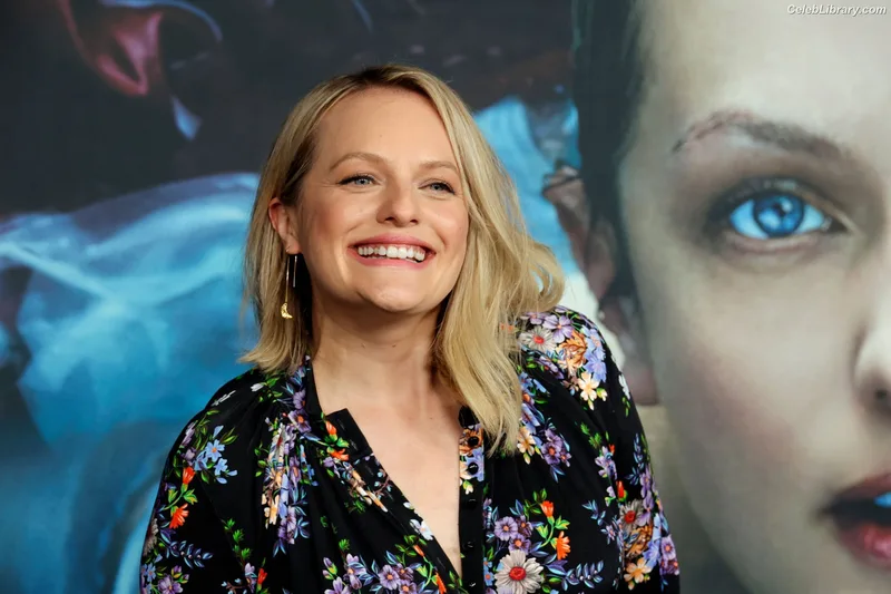Elisabeth Moss photo 11 of 187