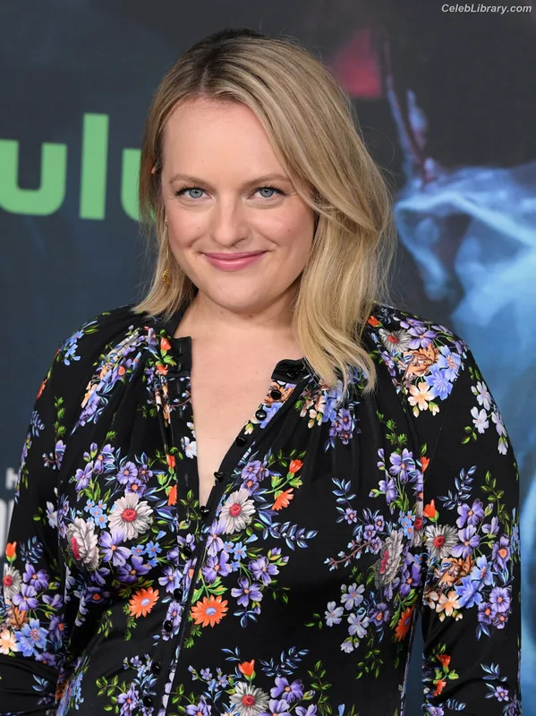 Elisabeth Moss photo 16 of 187