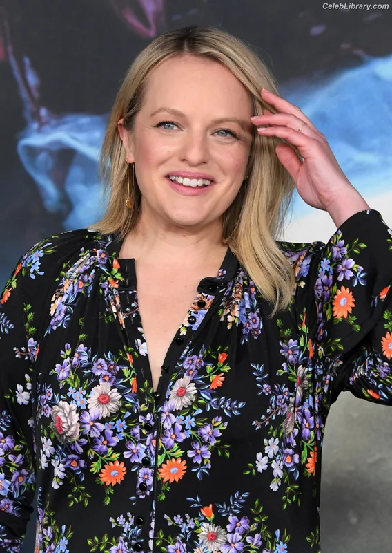 Elisabeth Moss photo 18 of 187