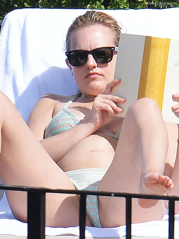 Elisabeth Moss photo 2 of 187