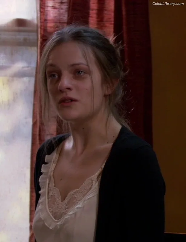 Elisabeth Moss photo 9 of 187