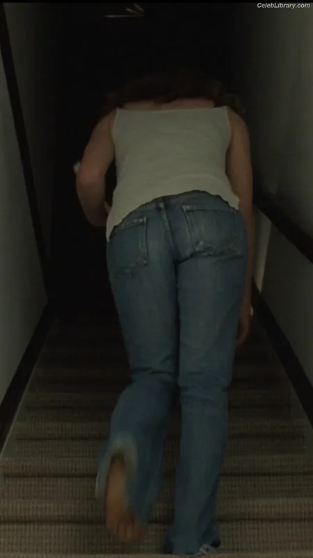 Elisabeth Shue photo 8 of 11