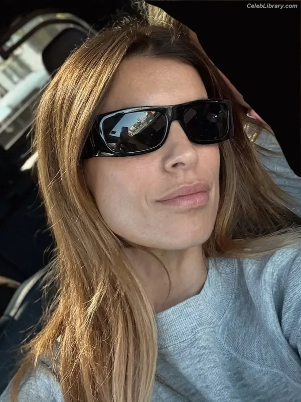 Elisabetta Canalis photo 1 of 844