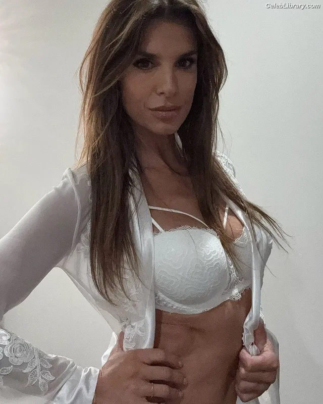 Elisabetta Canalis photo 20 of 844