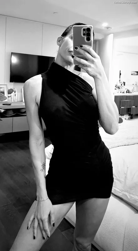 Elisabetta Canalis photo 18 of 844