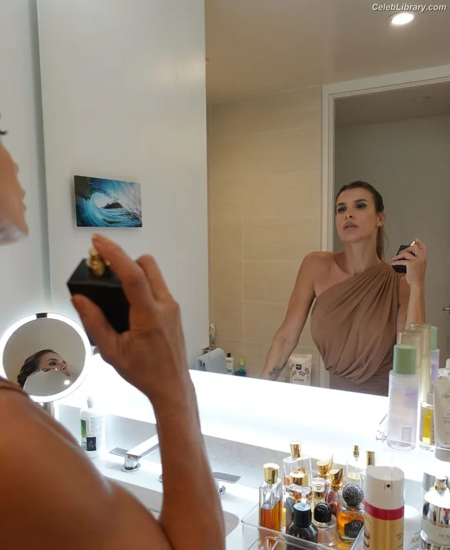 Elisabetta Canalis photo 9 of 844