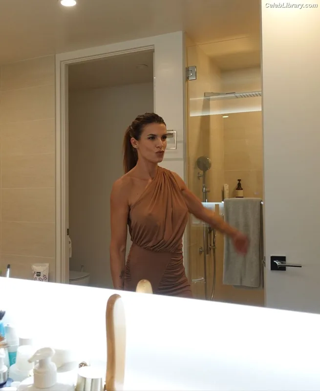 Elisabetta Canalis photo 10 of 844