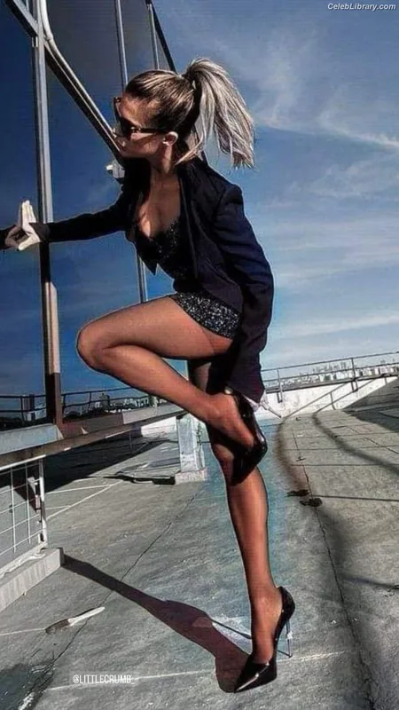 Elisabetta Canalis photo 7 of 844