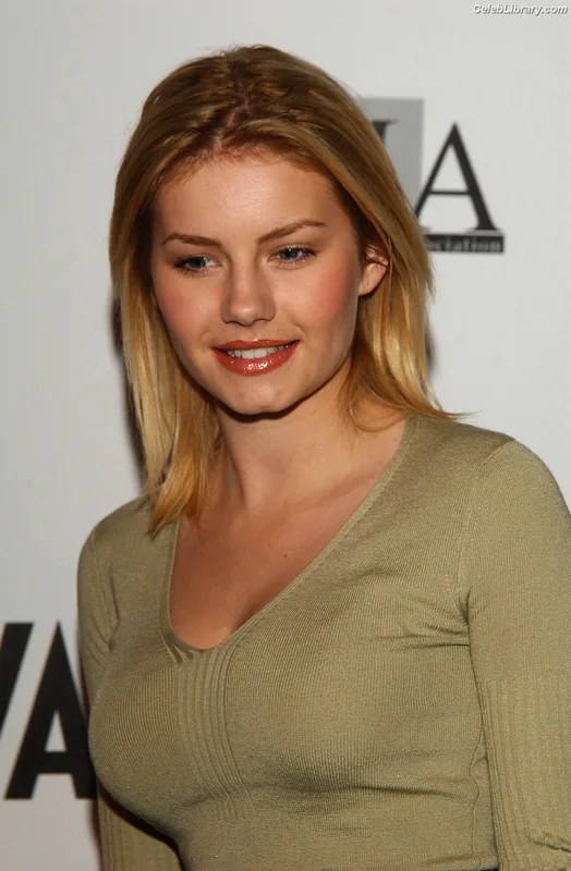 Elisha Cuthbert photo 10 of 246