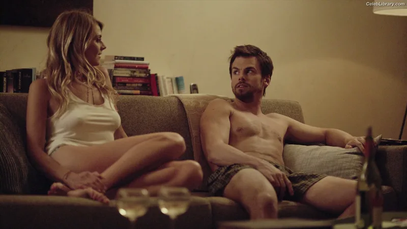 Eliza Coupe photo 4 of 23