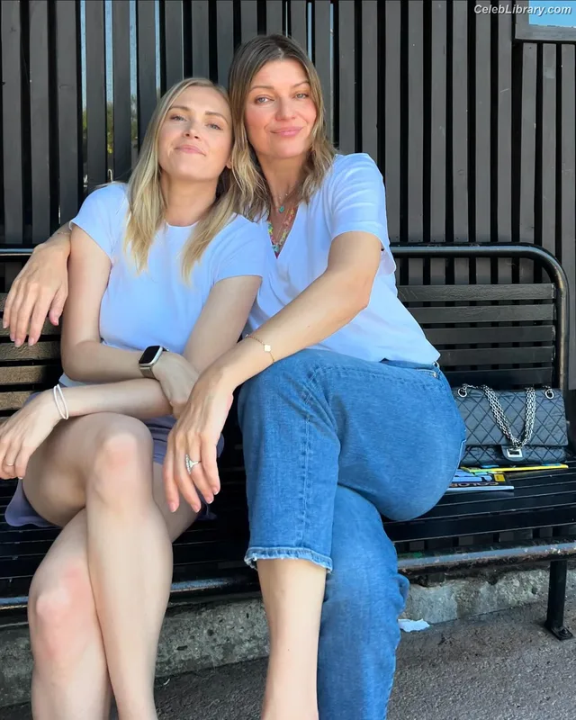 Eliza Taylor photo 15 of 158