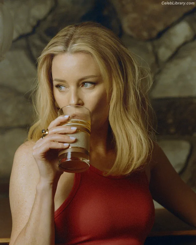 Elizabeth Banks photo 19 of 208