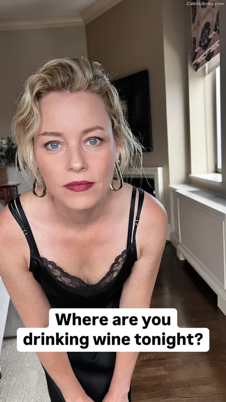 Elizabeth Banks photo 12 of 208
