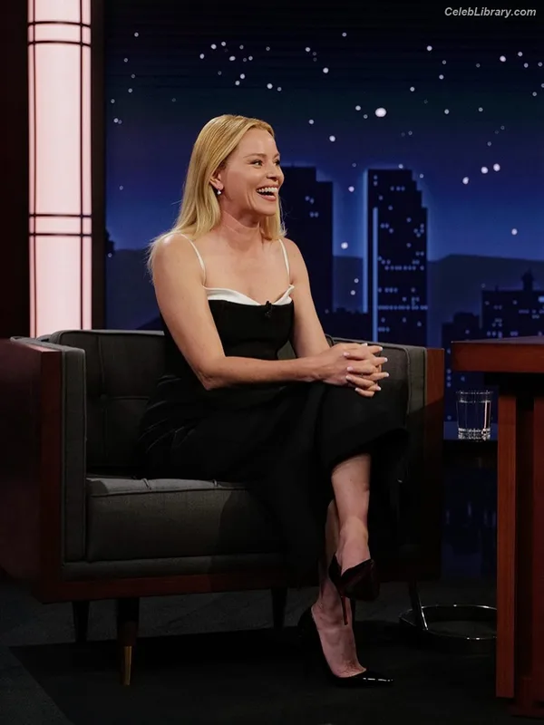 Elizabeth Banks photo 18 of 208