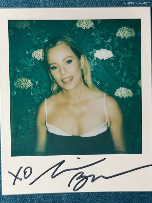 Elizabeth Banks photo 21 of 208