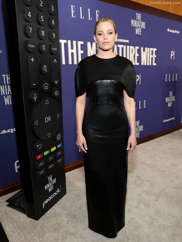 Elizabeth Banks photo 22 of 208