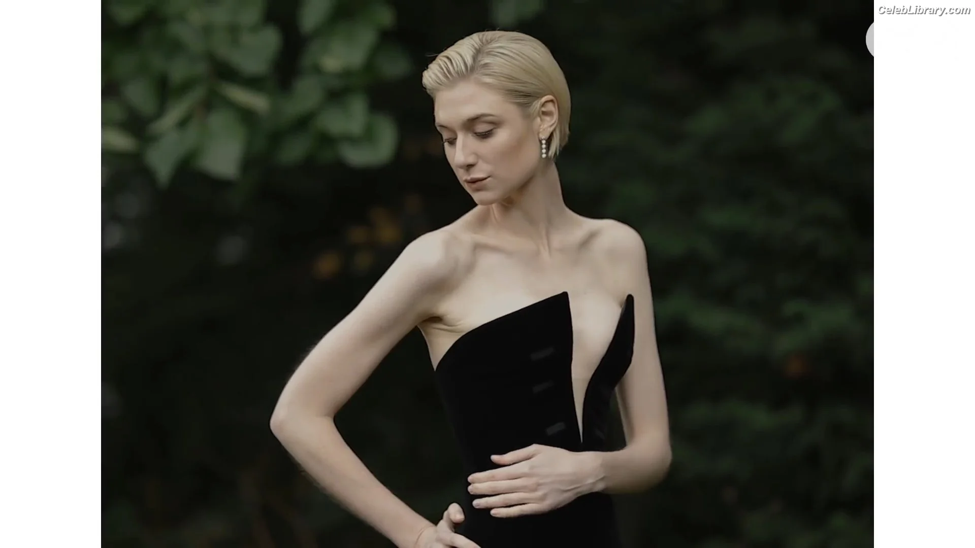 Elizabeth Debicki photo 23 of 334