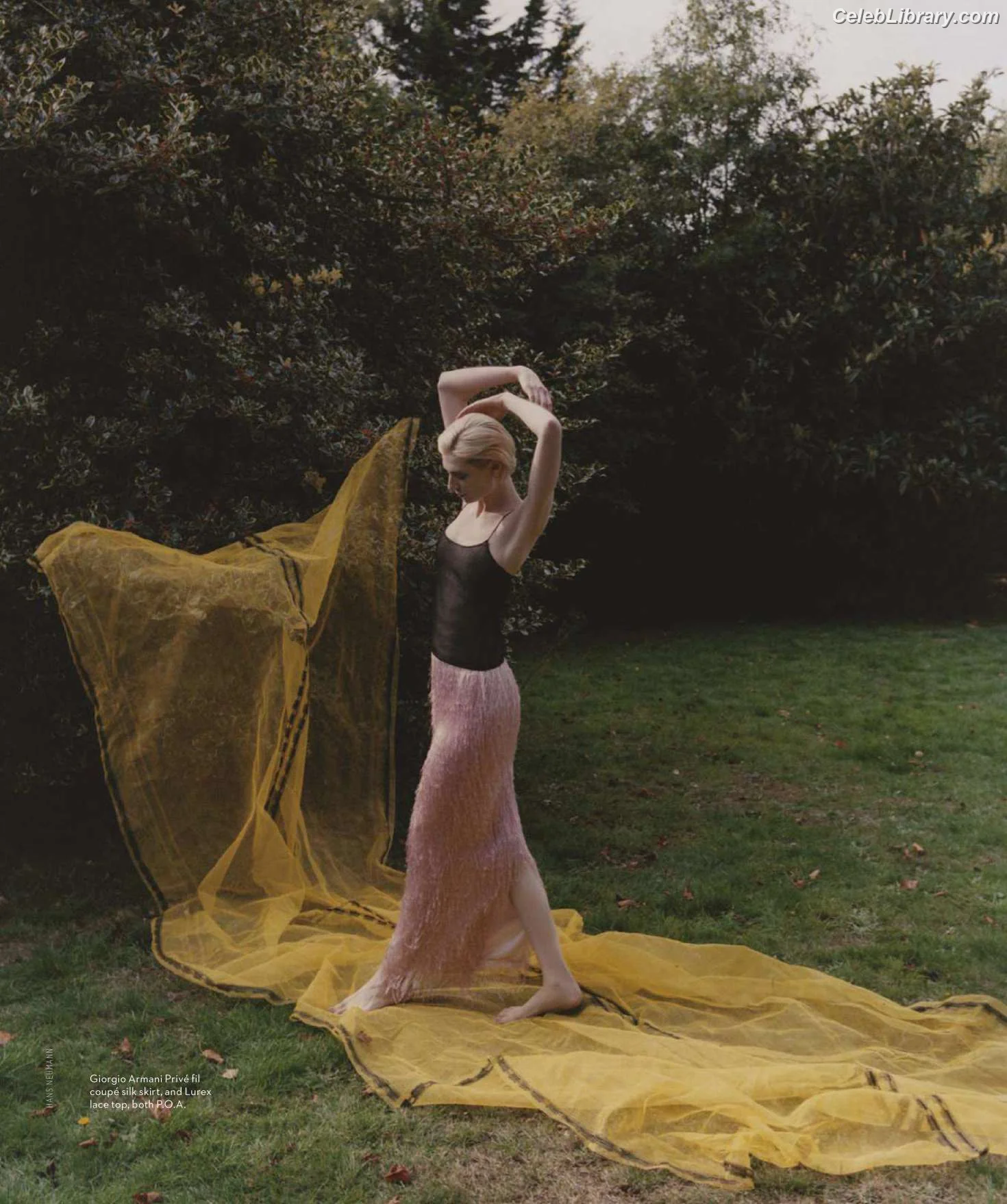 Elizabeth Debicki photo 2 of 334