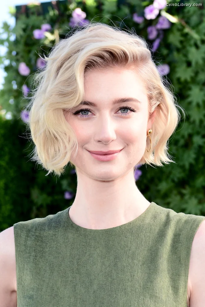 Elizabeth Debicki photo 3 of 334