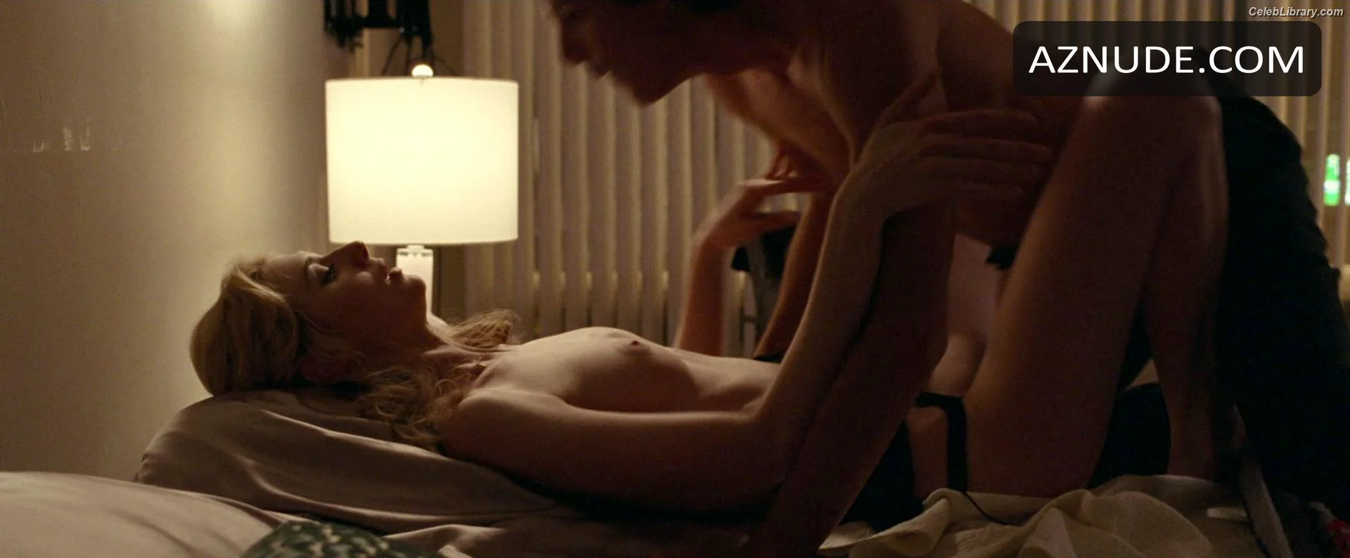 Elizabeth Debicki photo 13 of 334