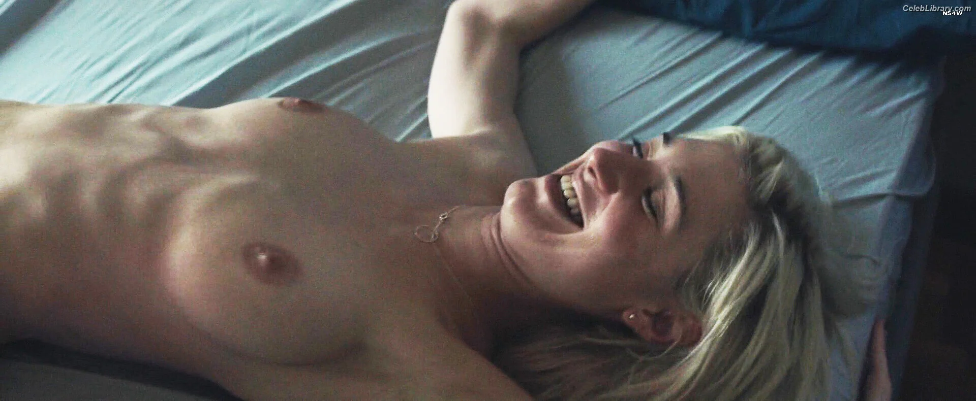 Elizabeth Debicki photo 15 of 334