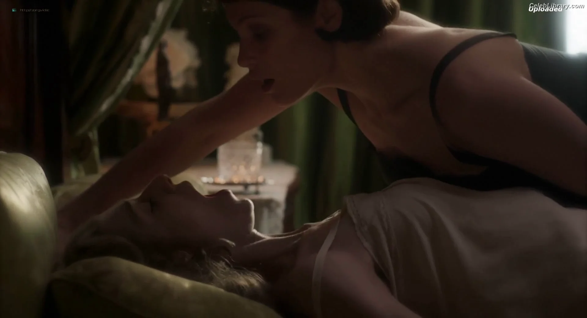 Elizabeth Debicki photo 18 of 334