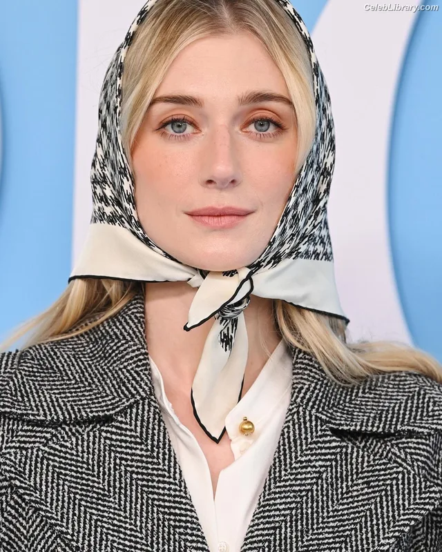 Elizabeth Debicki photo 22 of 335
