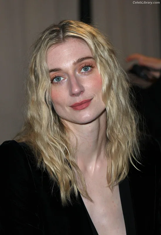 Elizabeth Debicki photo 13 of 335