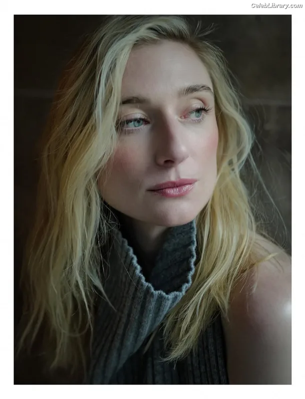 Elizabeth Debicki photo 10 of 335