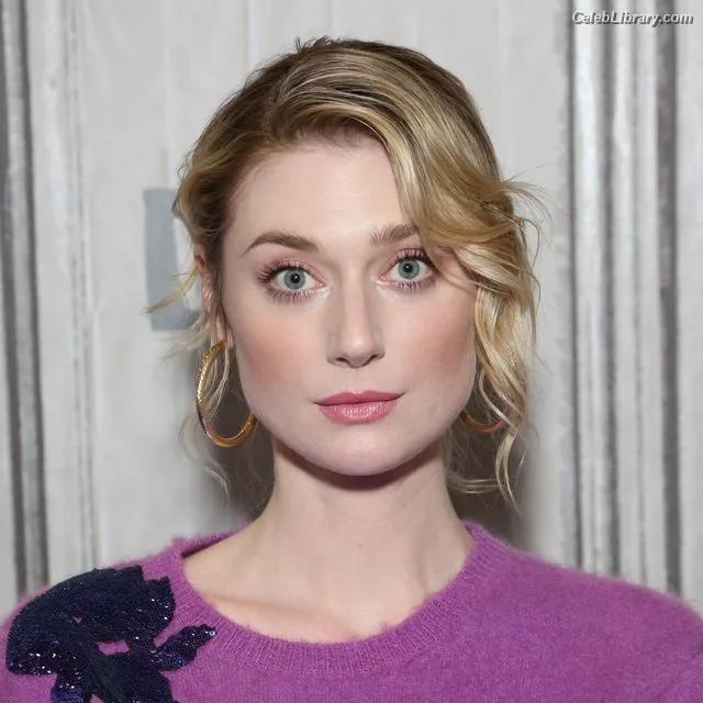 Elizabeth Debicki photo 9 of 335