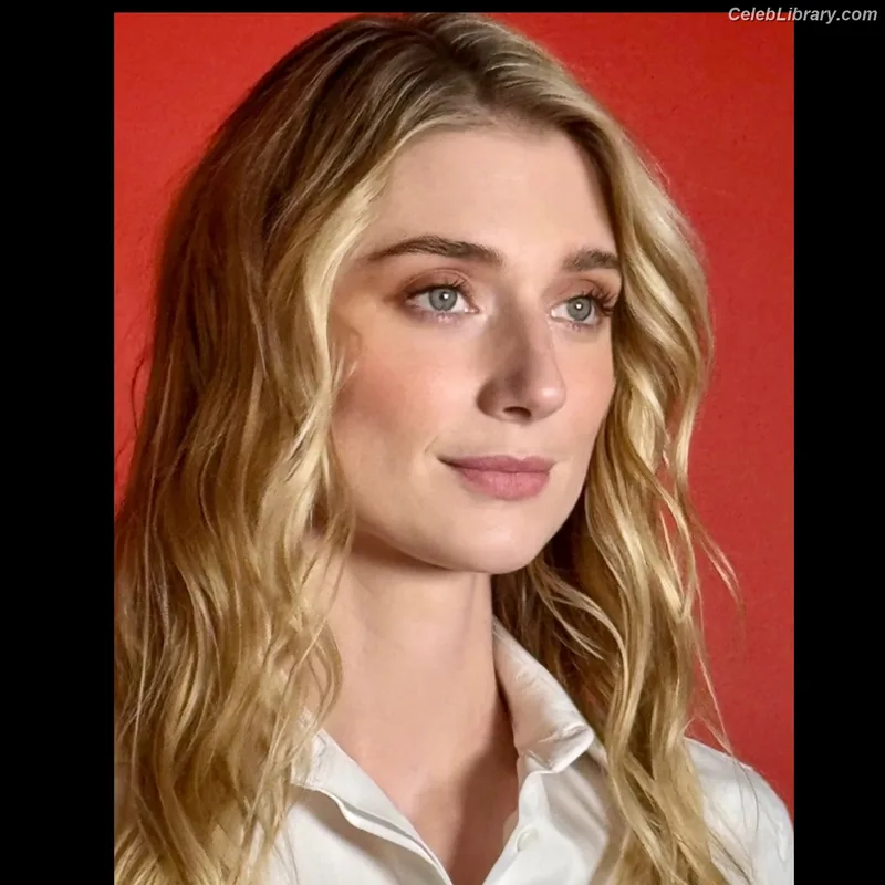 Elizabeth Debicki photo 1 of 335