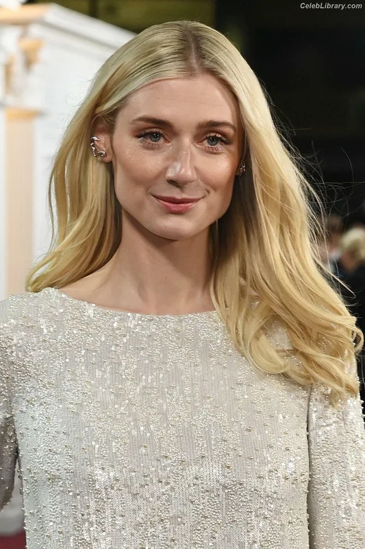 Elizabeth Debicki photo 9 of 335