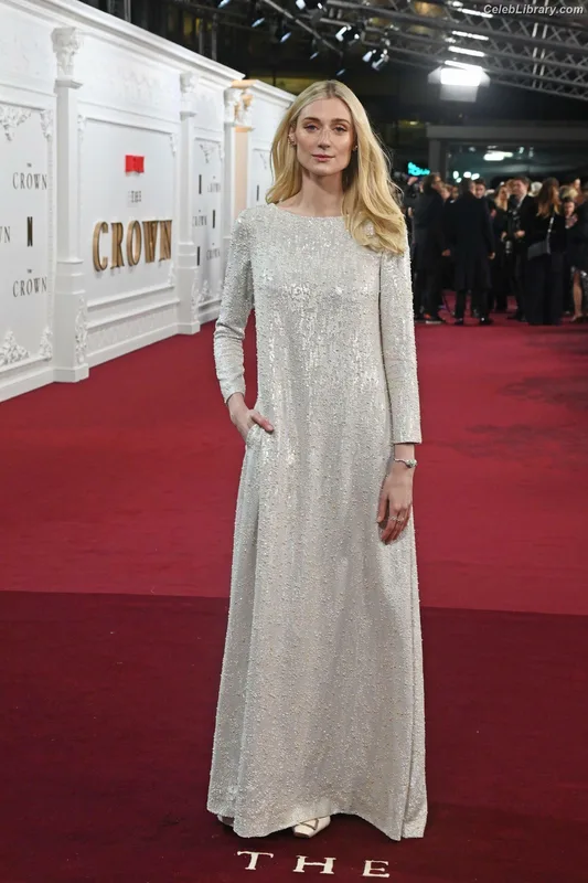Elizabeth Debicki photo 11 of 335