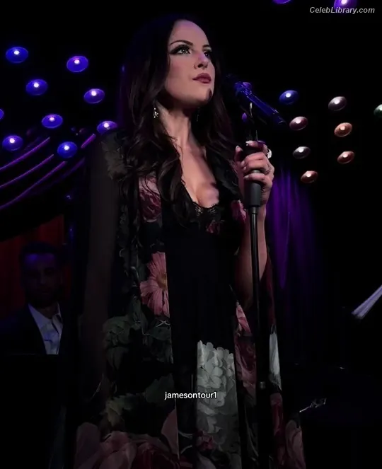 Elizabeth Gillies photo 9 of 680
