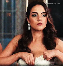 Elizabeth Gillies photo 23 of 680