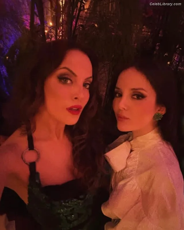 Elizabeth Gillies photo 8 of 675