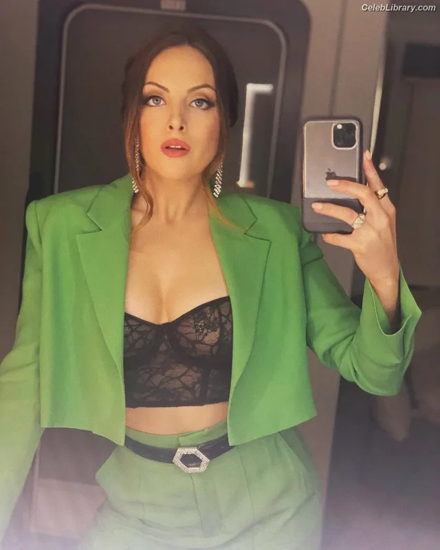 Elizabeth Gillies photo 3 of 675