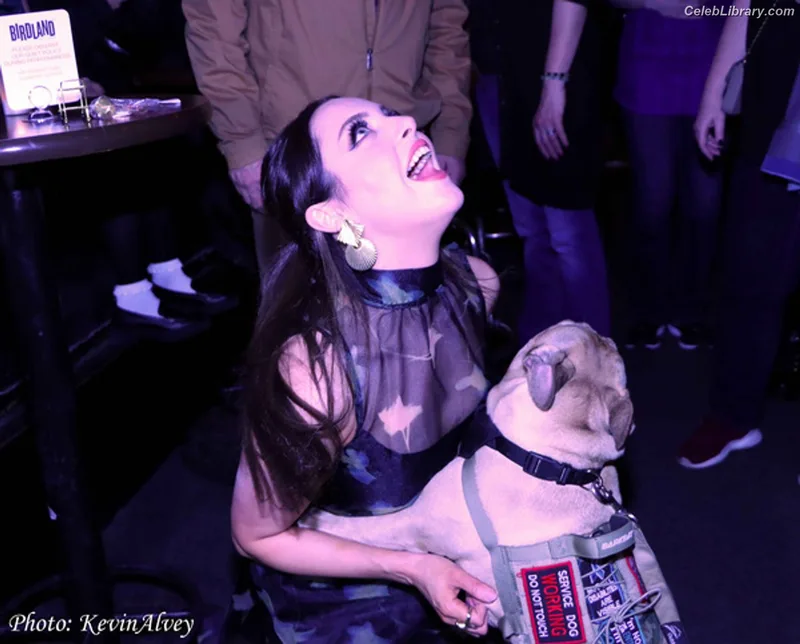 Elizabeth Gillies photo 15 of 675