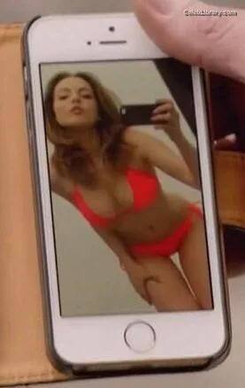 Elizabeth Gillies photo 23 of 675
