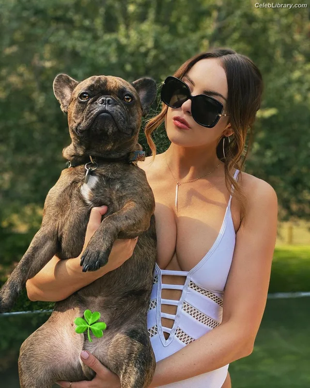 Elizabeth Gillies photo 10 of 675