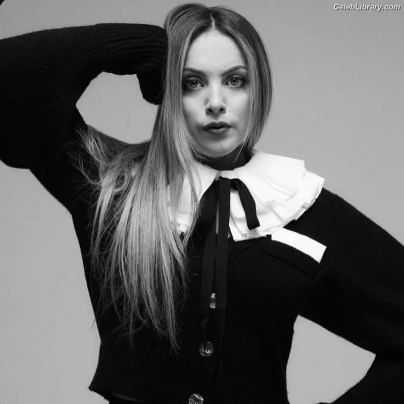 Elizabeth Gillies photo 14 of 675