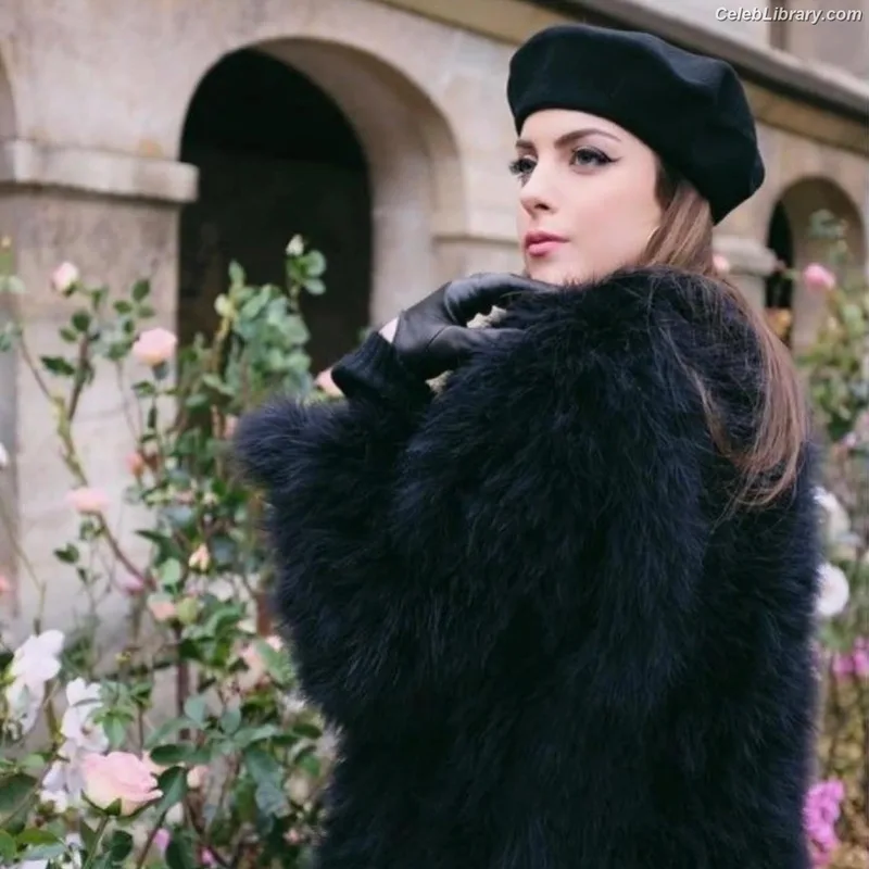 Elizabeth Gillies photo 15 of 675