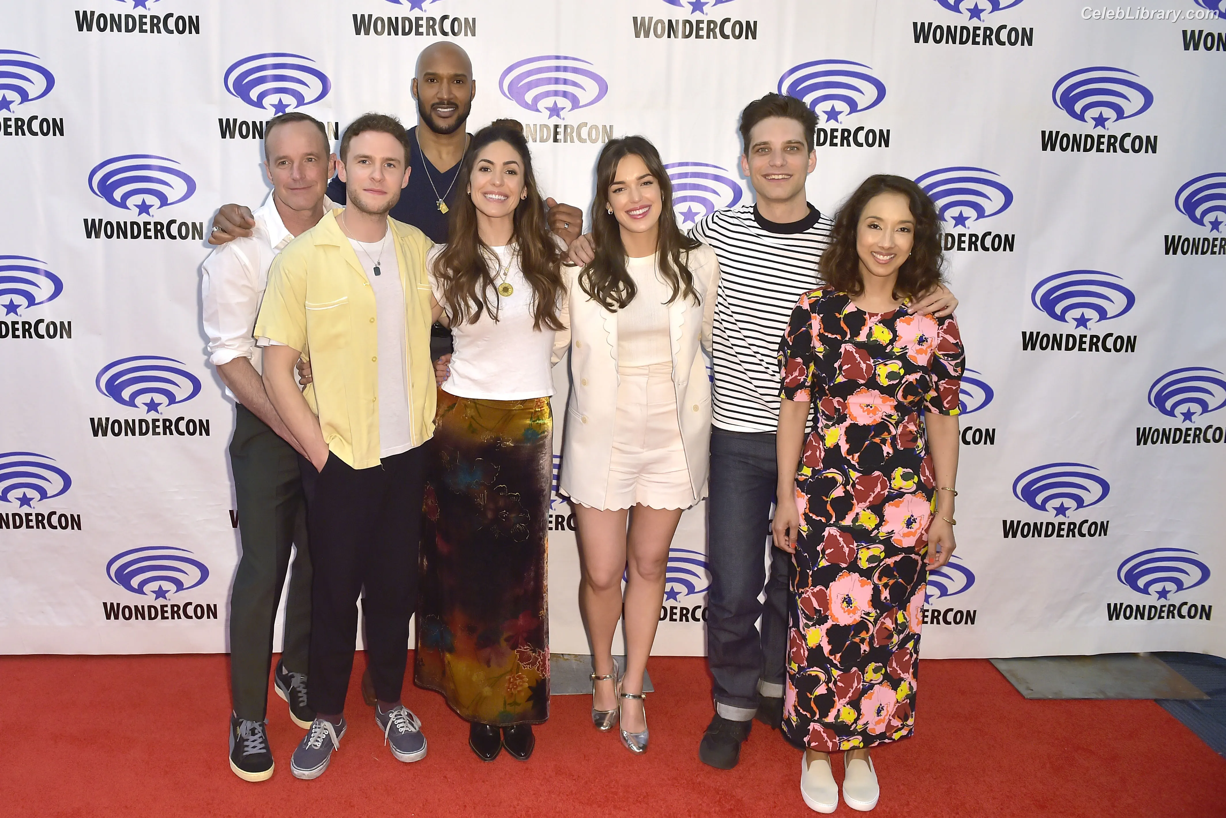 Elizabeth Henstridge photo 13 of 62