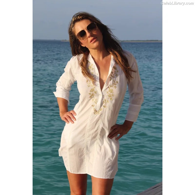 Elizabeth Hurley photo 9 of 823