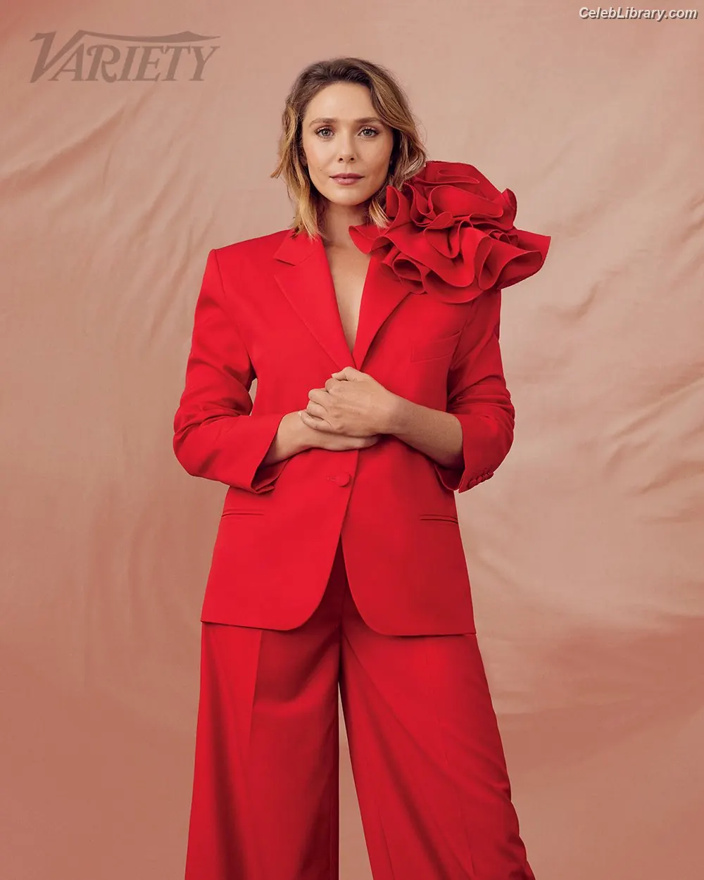 Elizabeth Olsen photo 9 of 2302