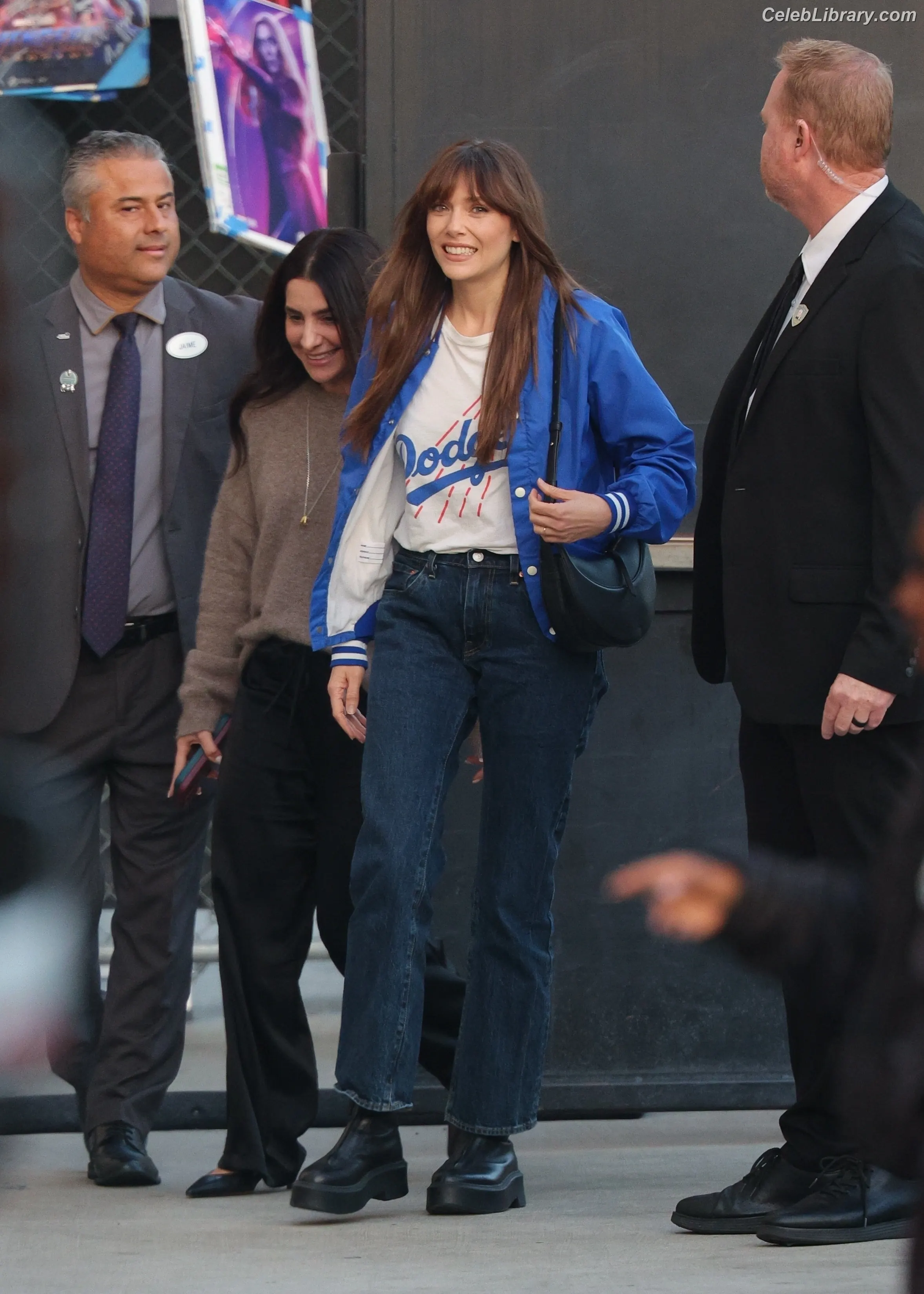 Elizabeth Olsen photo 18 of 2302