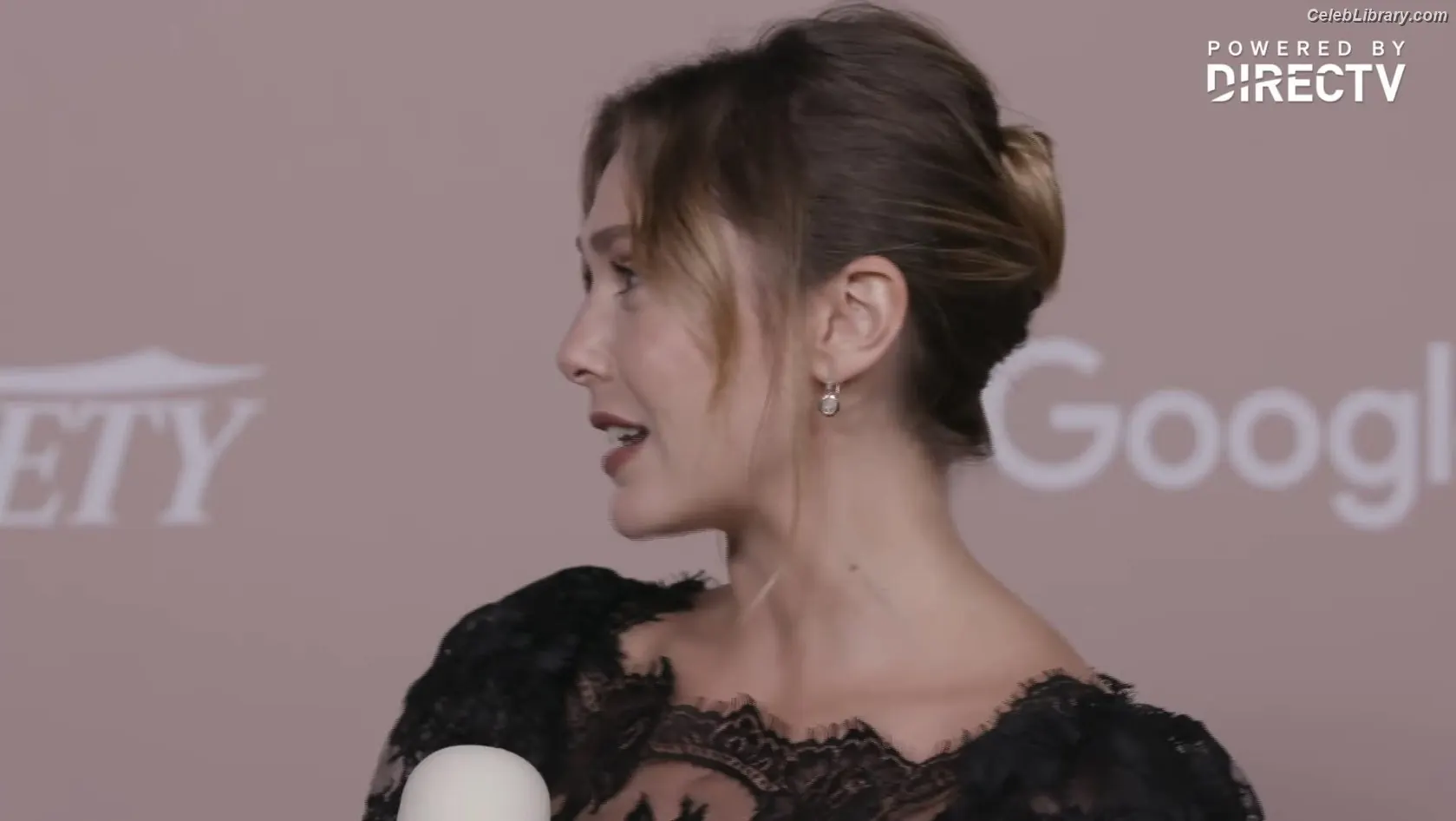 Elizabeth Olsen photo 11 of 2302
