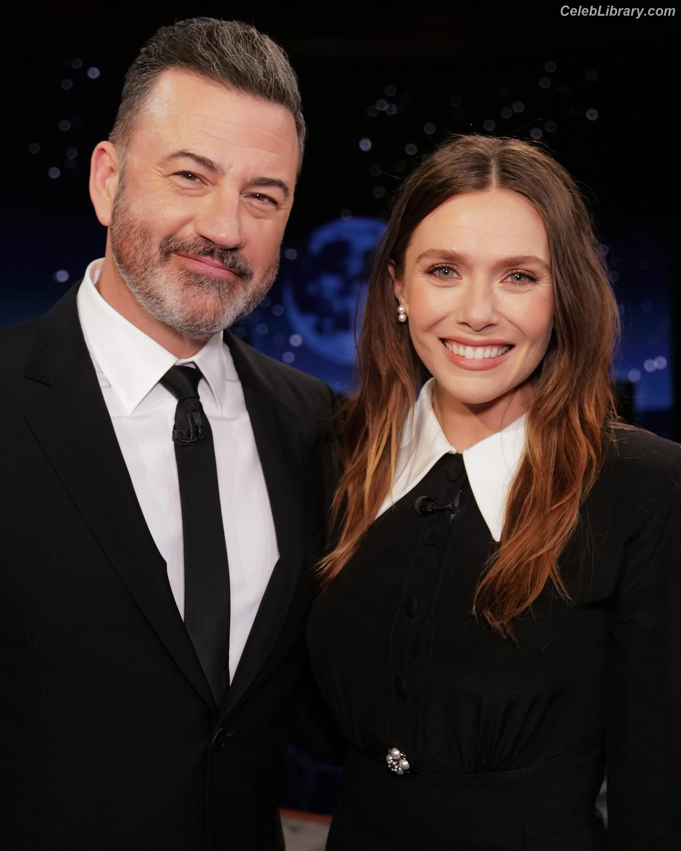 Elizabeth Olsen photo 20 of 2302